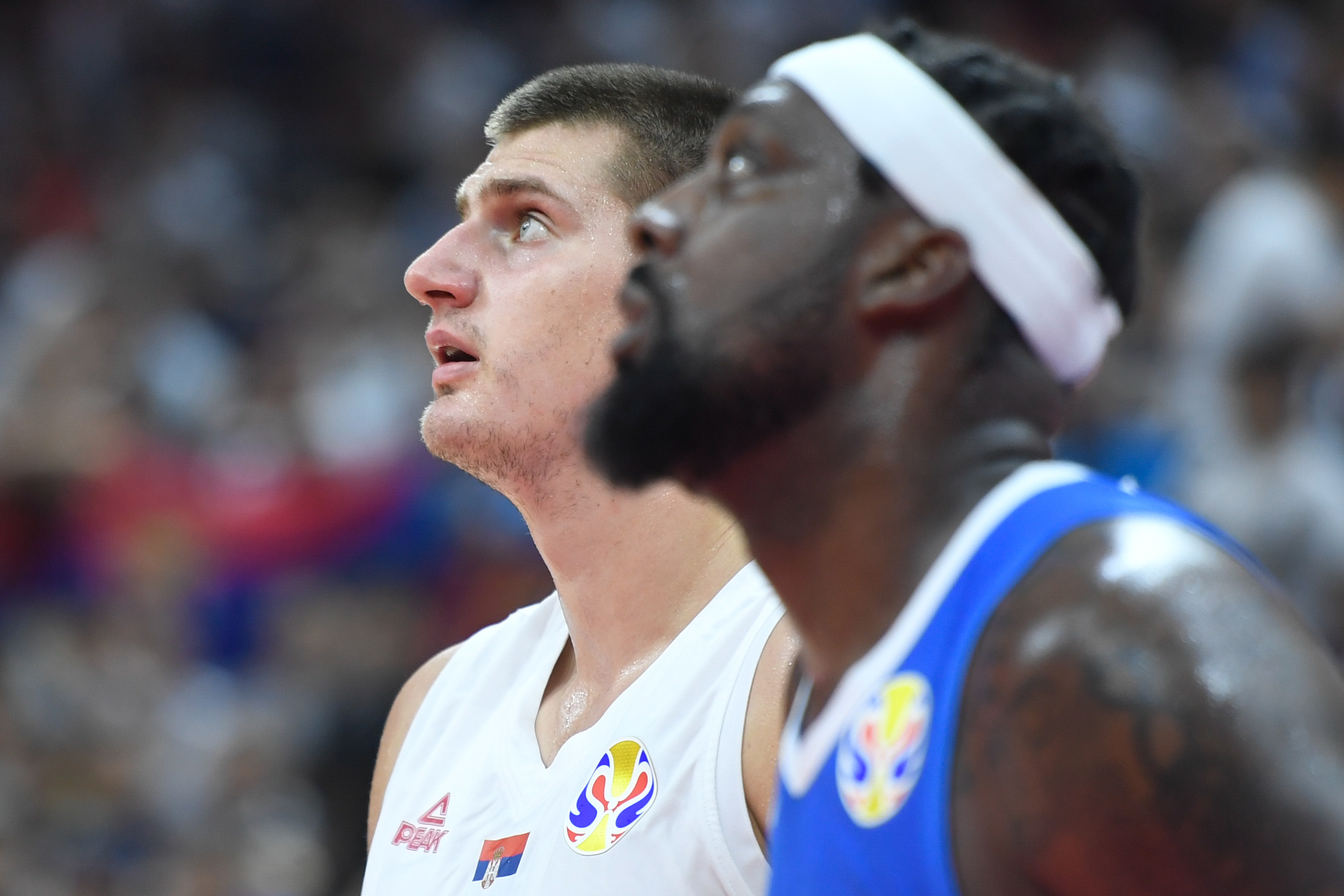 九游平台包含哈兰德新星重返赛场表现突出，塞尔维亚队前途光明！比赛高潮迭起的词条