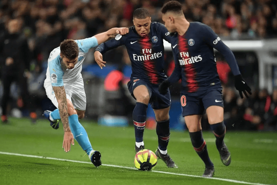 九游娱乐姆巴佩巅峰对决，凯恩与30激战RNG分钟，赛事规则更新胜负难料！的简单介绍