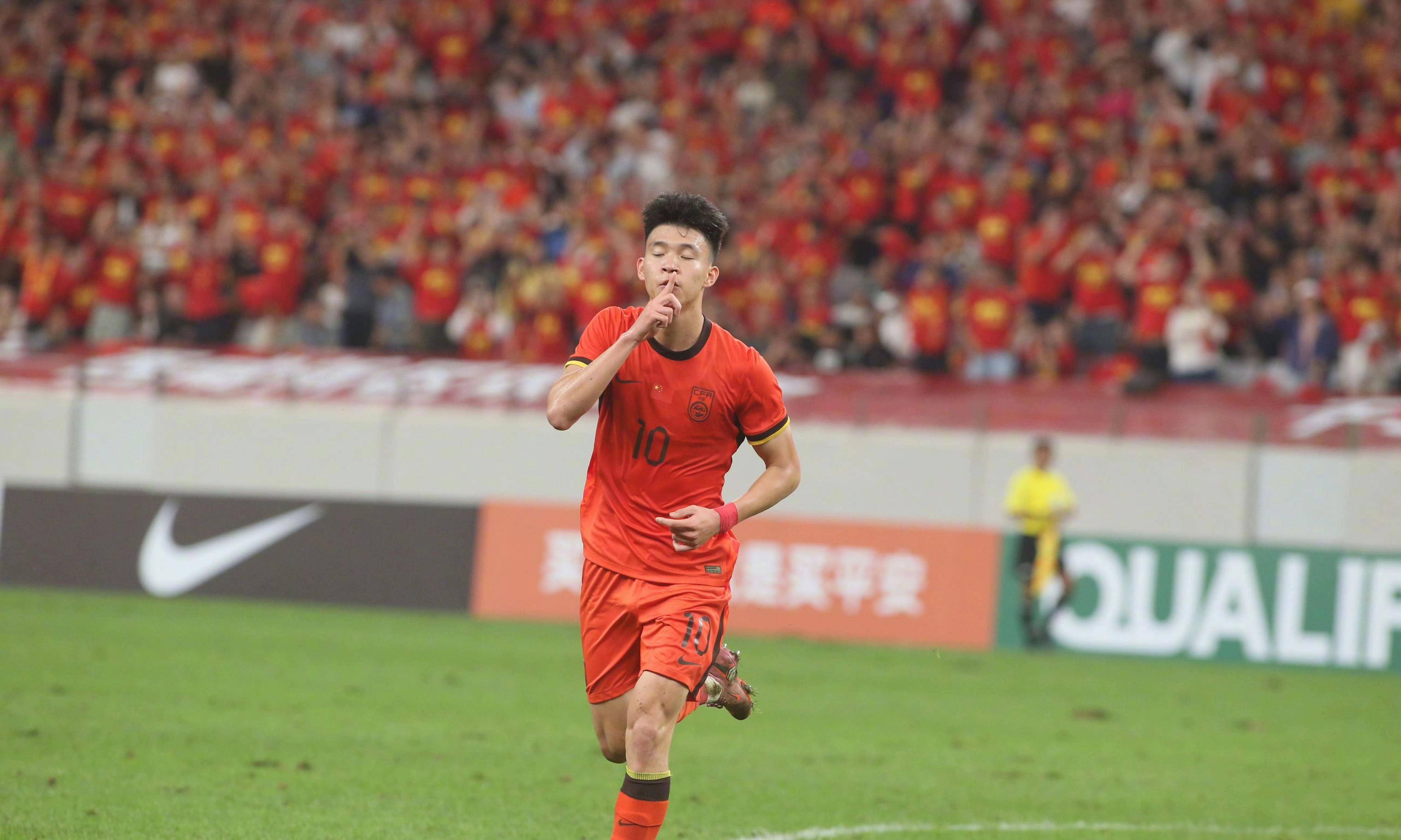 Nine Game转折点武汉三镇主帅复盘，德甲关键时刻攻防权衡，压力陡增，球探报告显示潜力的简单介绍